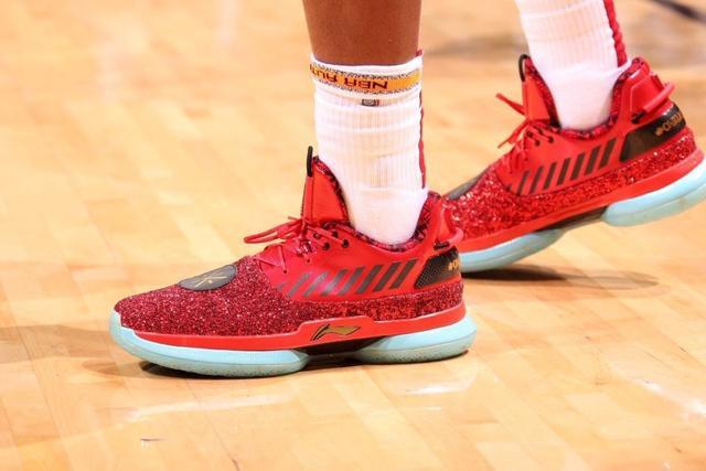 赵继伟10+9辽宁胜山西 邹雨宸18+11北控负浙江